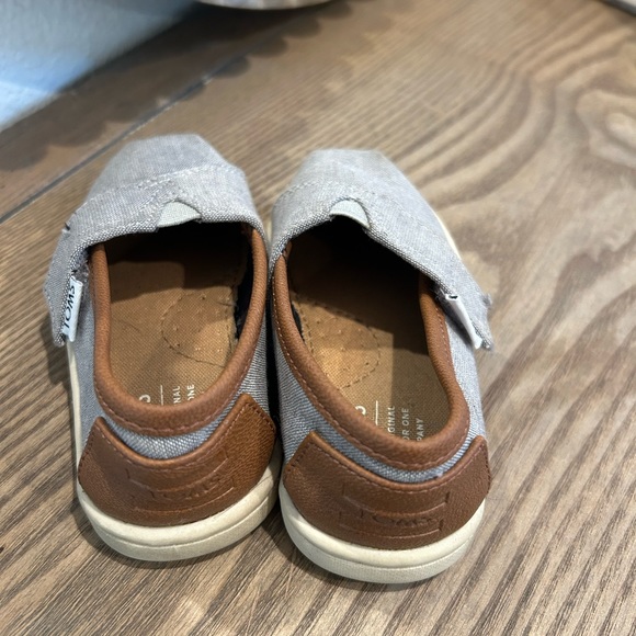 Baby Toms shoes size 5 - Picture 3 of 4